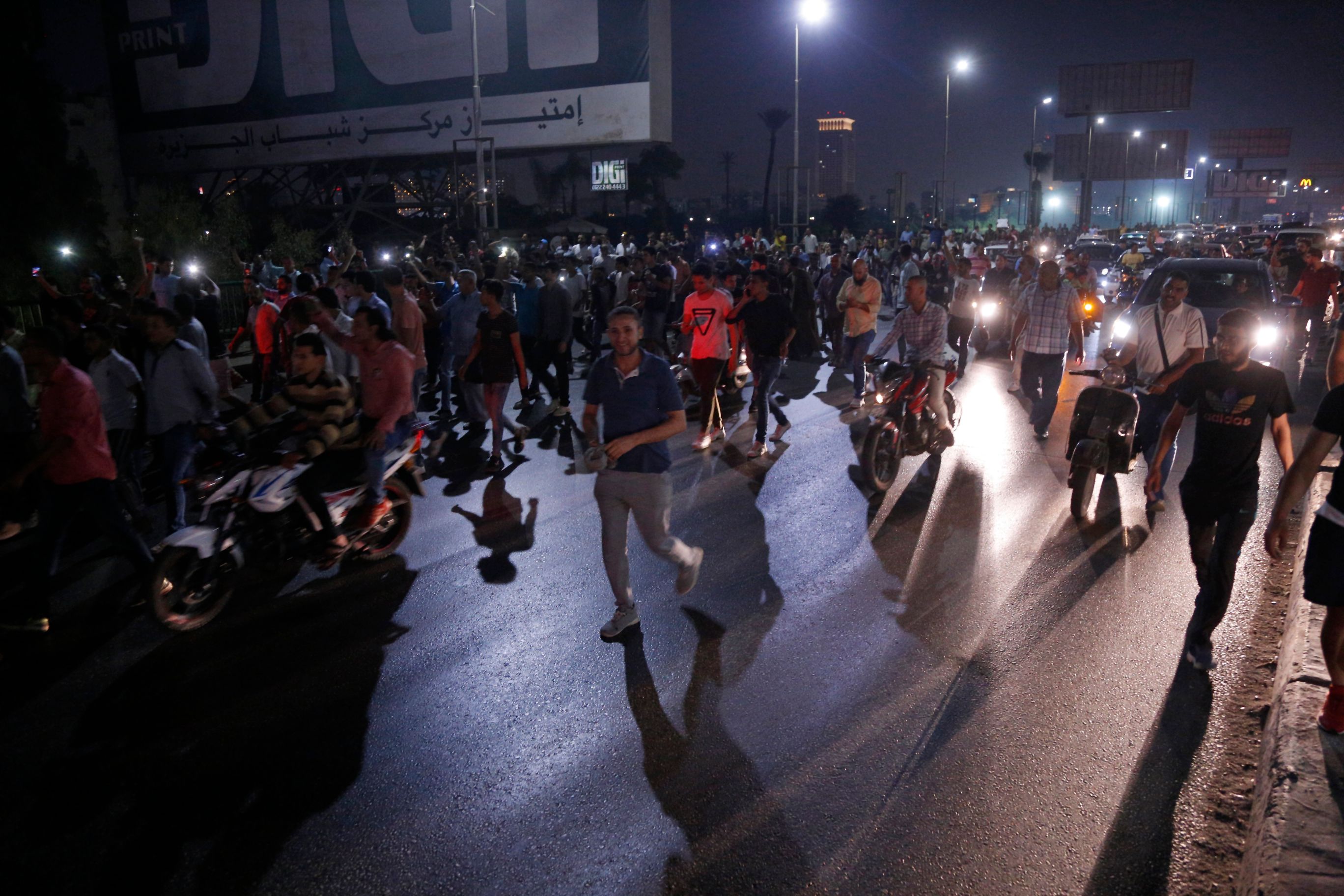 Pendemo di pusat kota Kairo, Mesir