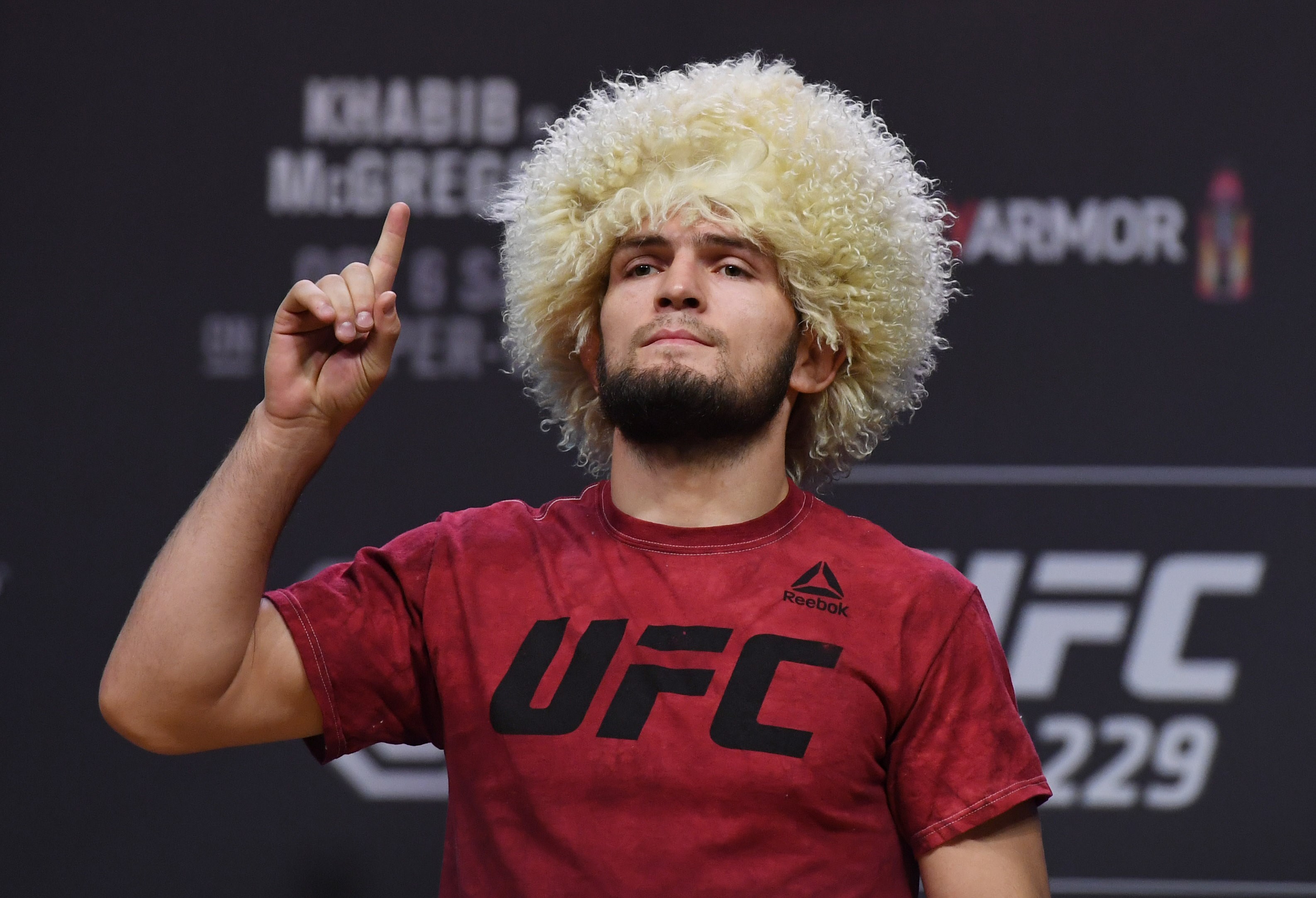 Petarung UFC Khabib Nurmagomedov dari Dagestan, Rusia. 