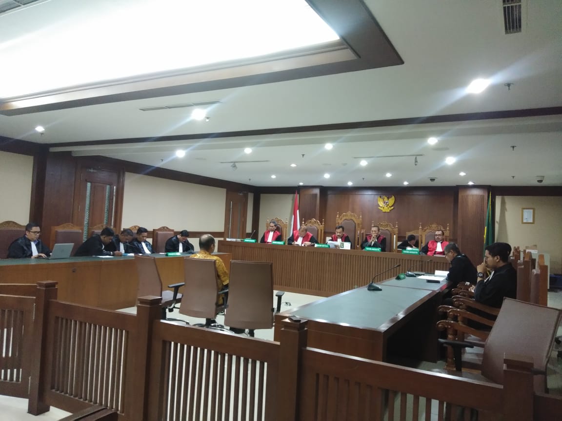 Mantan Deputi IV Kemenpora Mulyana menjalani sidang putusan di pengadilan tipikor