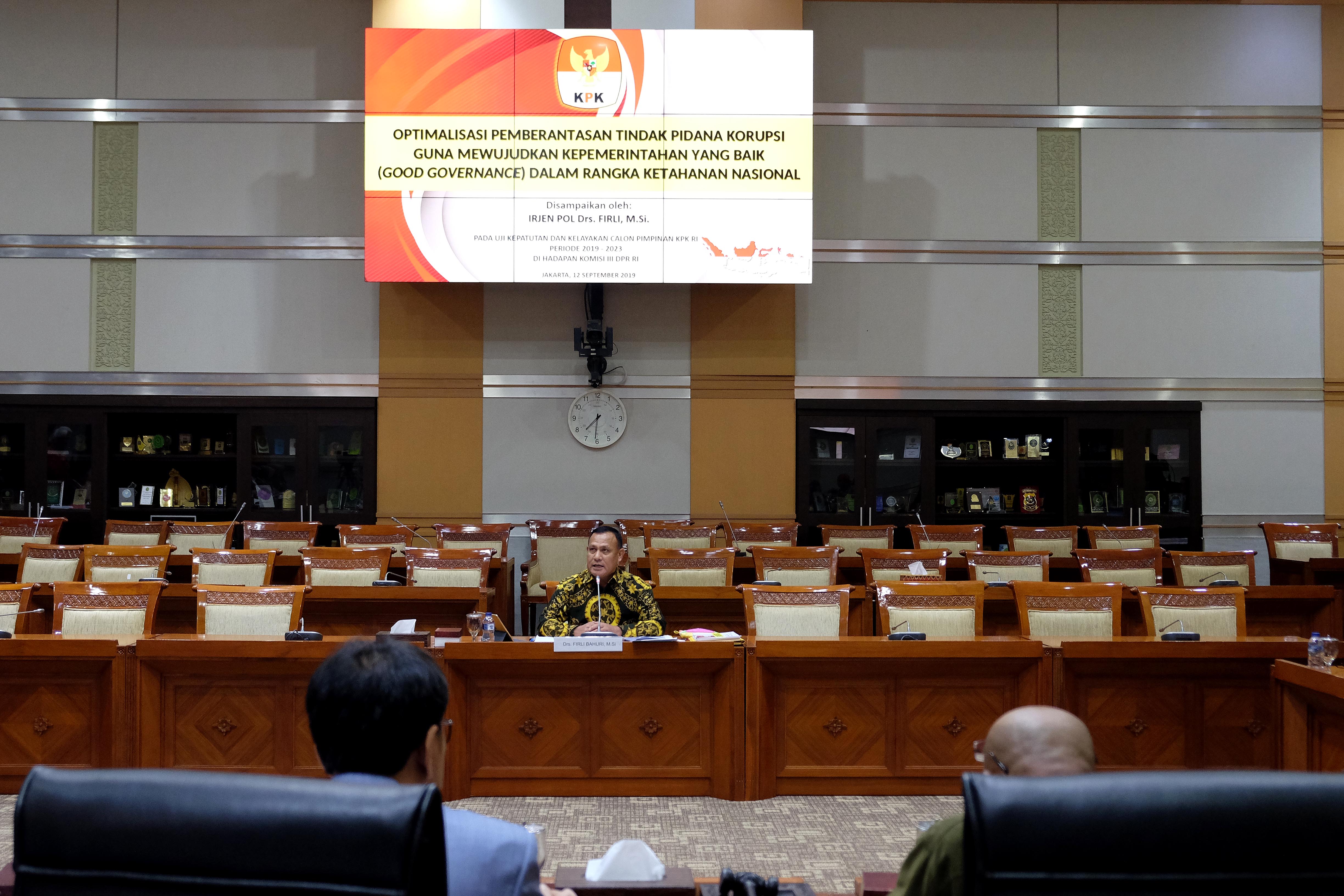 Proses fit & proper test capim KPK di Komisi IIi DPR