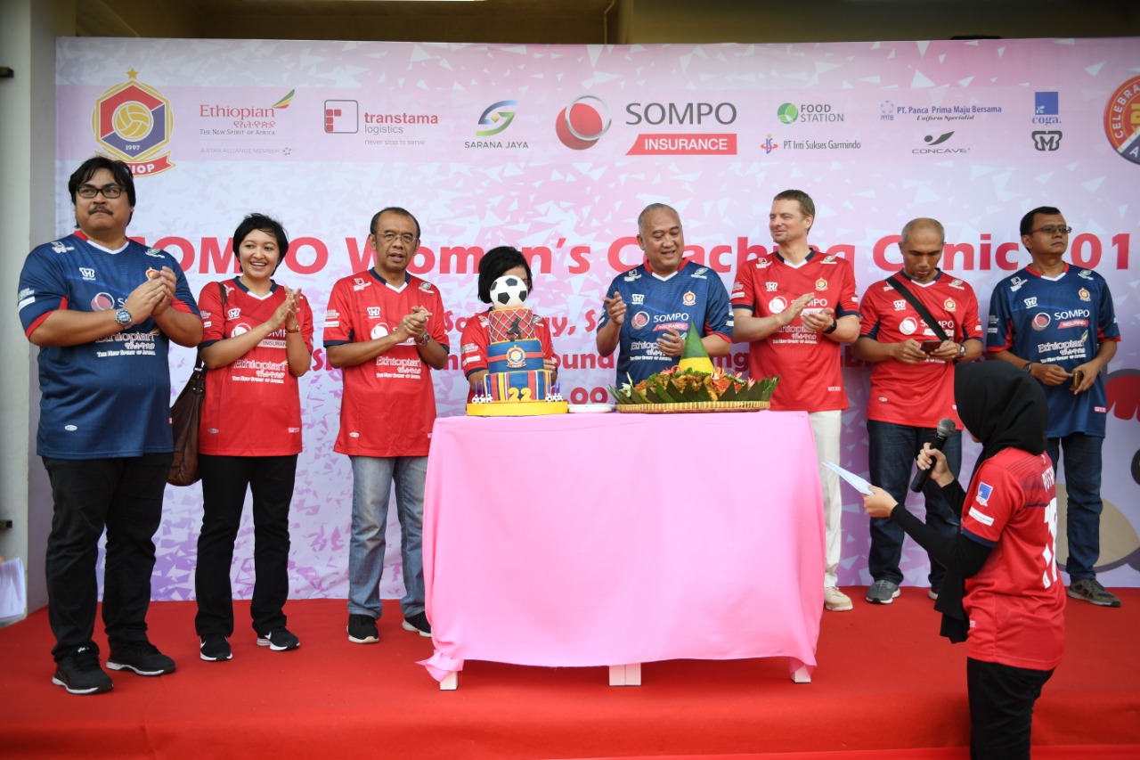 Sesmenpora Gatot S Dewa Broto membuka SOMPO Women's Coaching Clinic 2019, di Lapangan C GBK, Senayan, Jakarta Pusat, Sabtu (28/9) sore.
