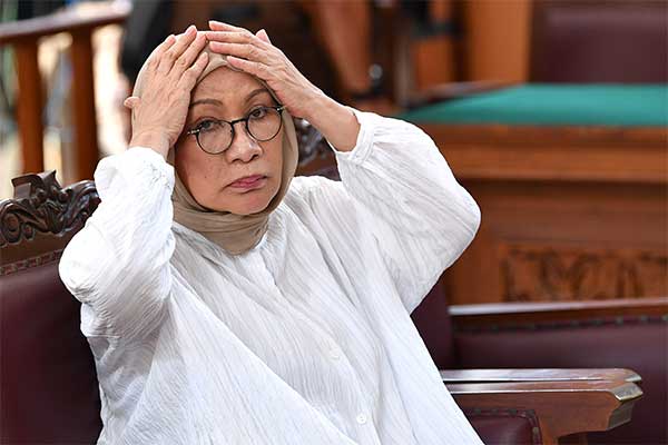 Terdakwa kasus dugaan penyebaran berita bohong atau hoaks Ratna Sarumpaet 