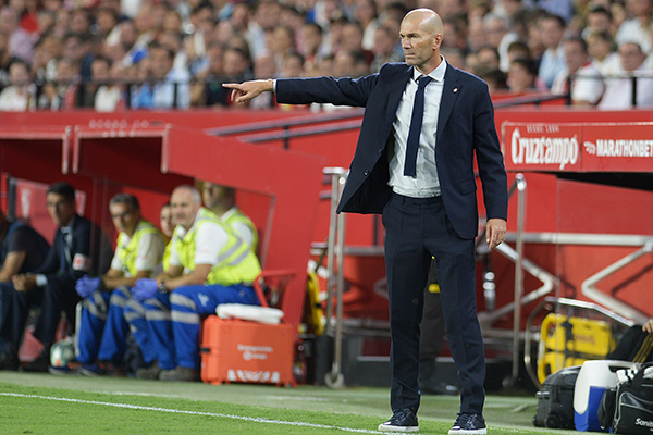 Pelatih Real Madrid Zinedine Zidane 