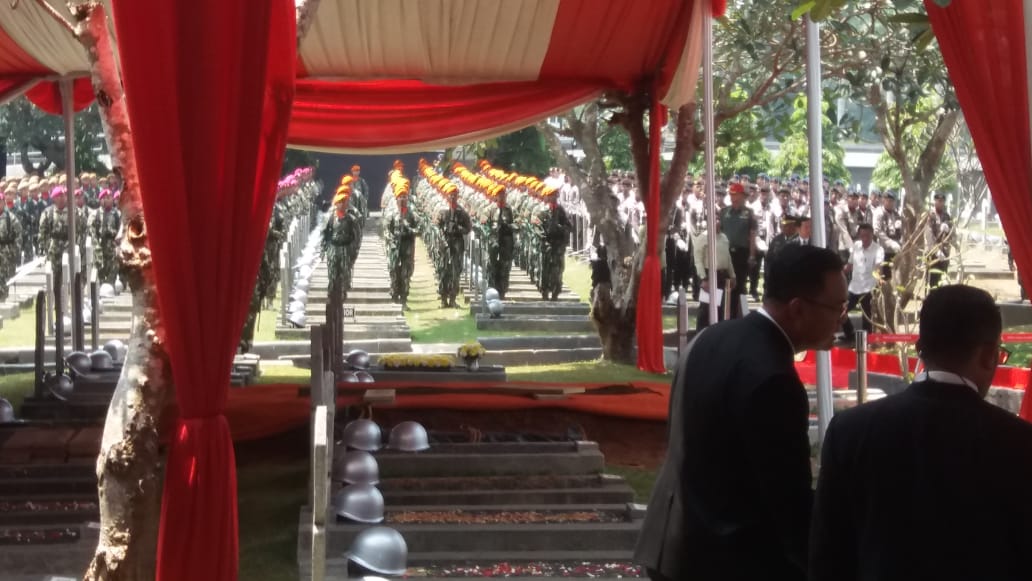 Suasana di TMP Kalibata menjelang pemakaman BJ Habibie