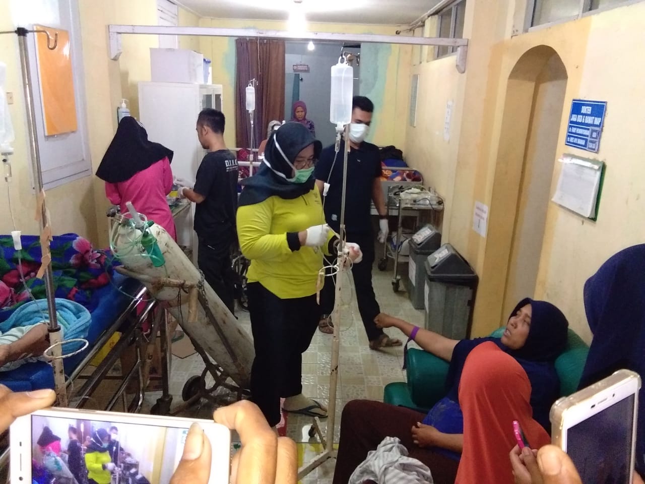 Keracunan Makanan, 54 Pelajar Dilarikan ke Rumah Sakit