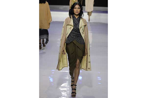 Jakarta Fashion and Food Festival 2019 berkolaborasi dengan Cita Tenun Indonesia (CTI).