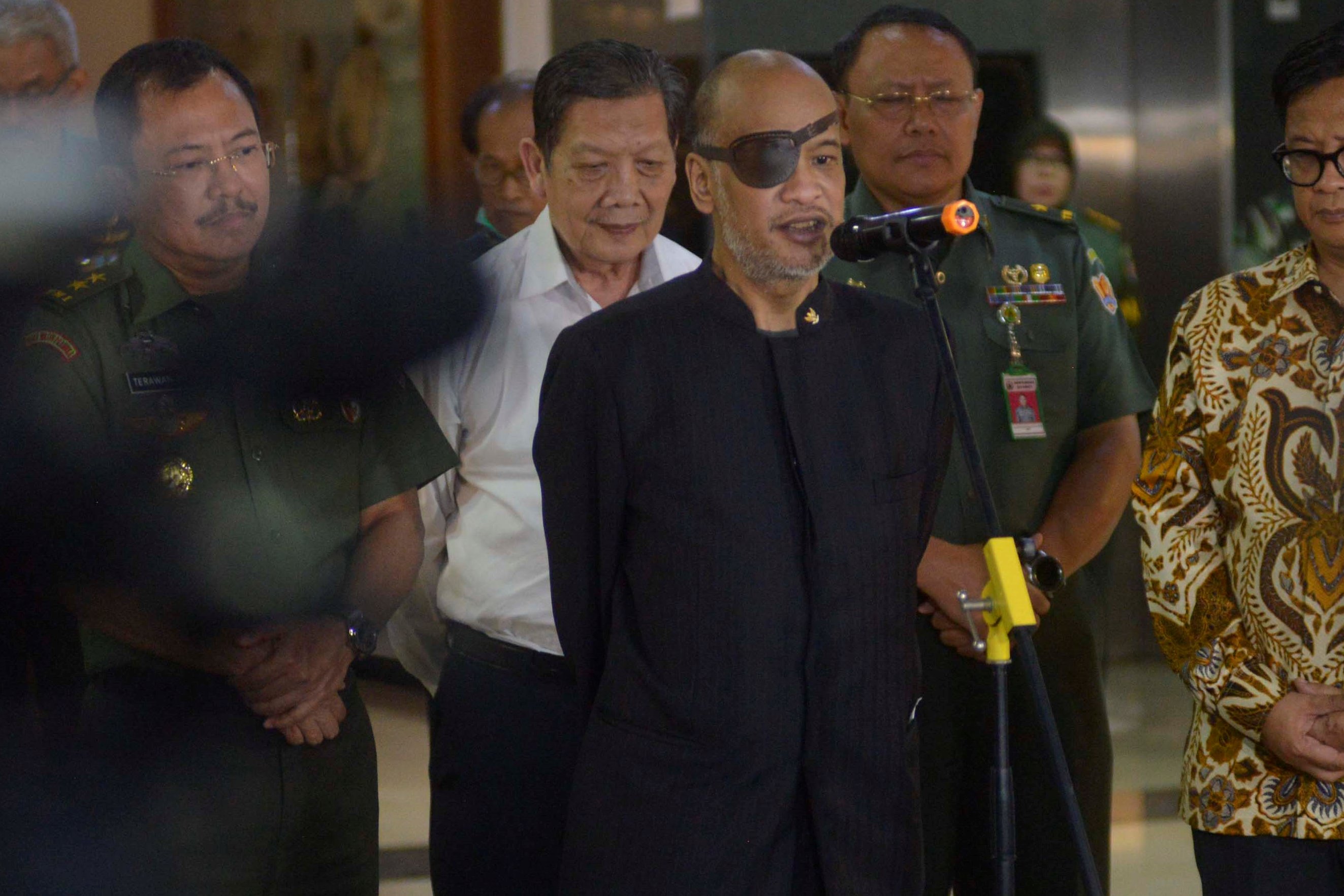 Putra BJ Habibie, Thareq Kemal Habibie.