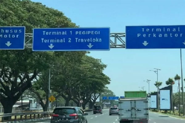 Terminal 2 Traveloka Bandara Soekarno Hatta 