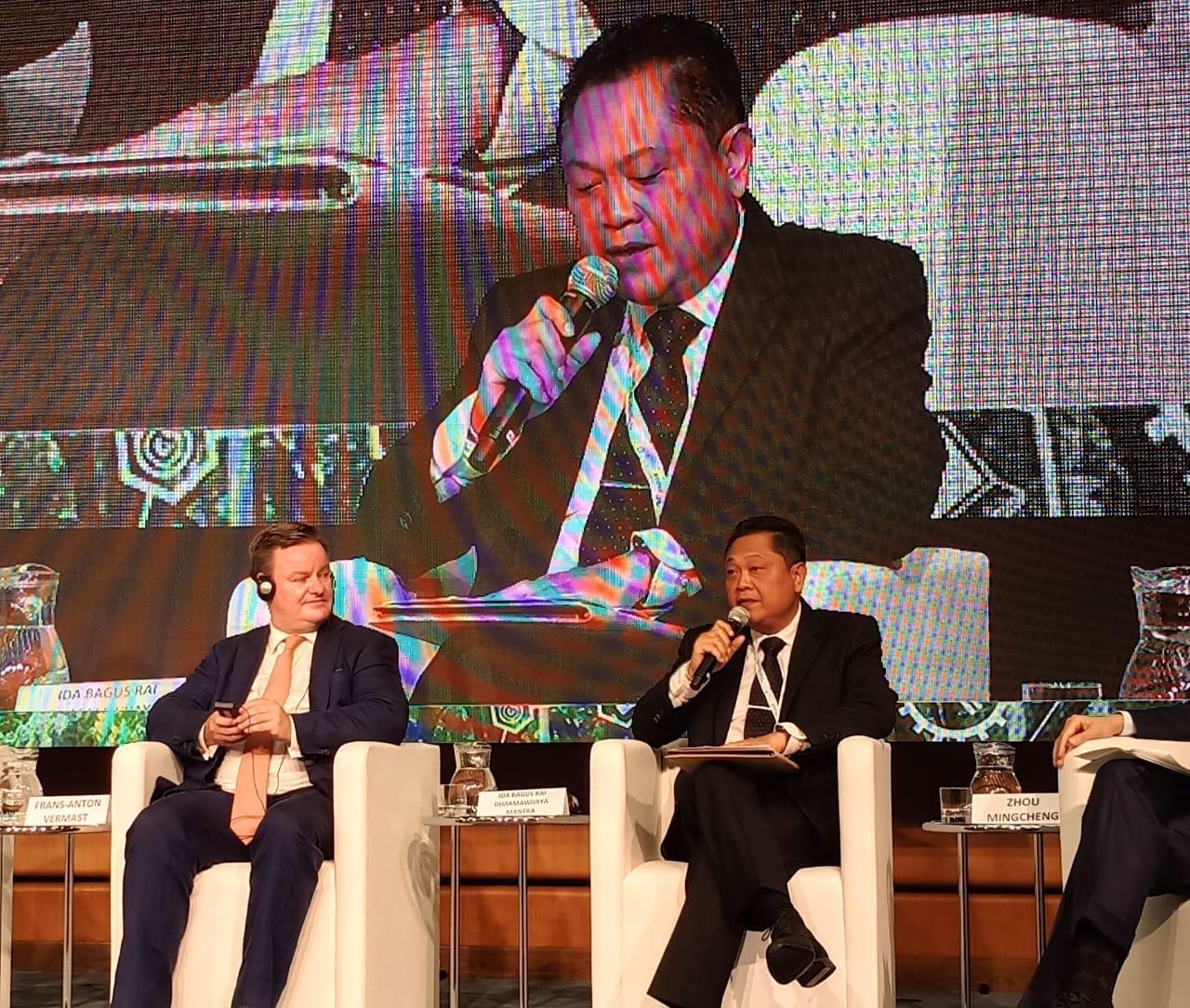 Wali Kota Denpasar , IB Rai Dharmawijaya Mantra diundang menjadi pembicara di Markas Perserikatan Bangsa Bangsa (PBB ) di Austria.