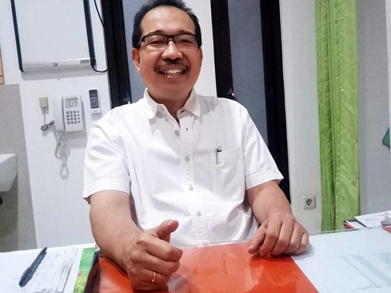 Pemerhati rabies dari Rumah Sakit TC Hillers Maumere, Kabupaten Sikka, dokter Asep Purnama