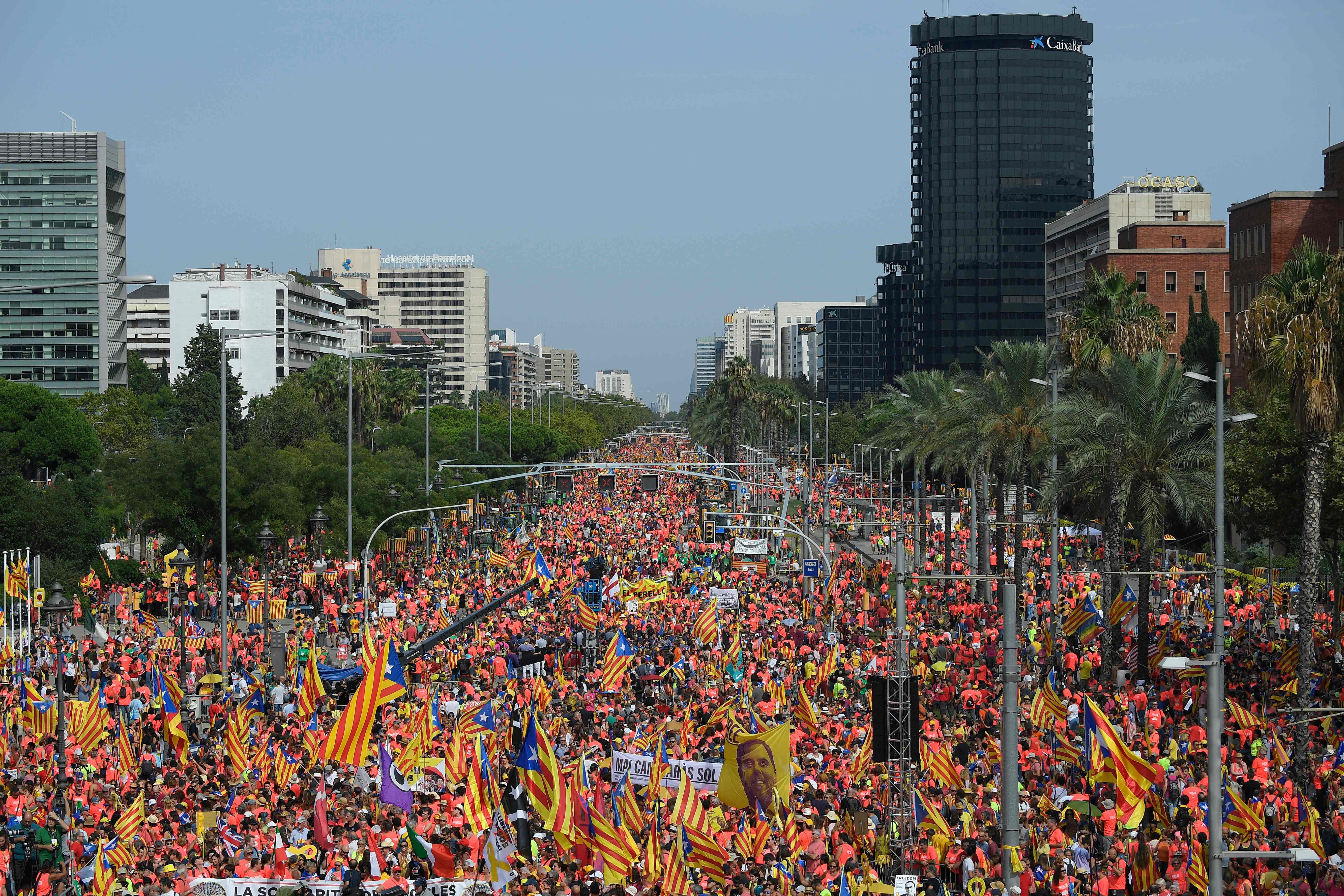 Saat aksi masyarakat Catalonia yang mendukung kemerdekaan dan lepas dari Spanyol bersamaan Hari Nasional Catalonia, 'Diada' pada 2018.  