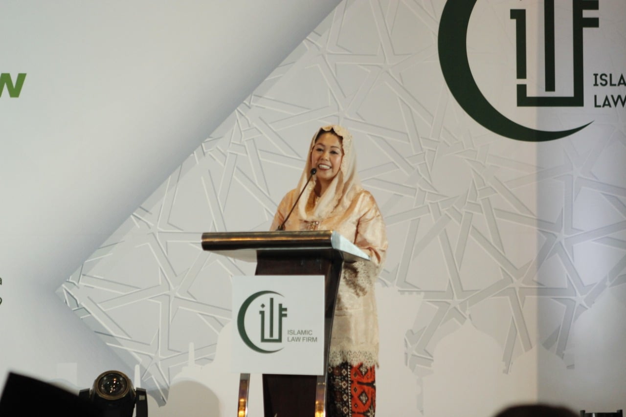 Anggota Dewan Penasihat ILF, Zannuba Arifah Chafsoh atau lebih dikenal dengan nama Yenny Wahid. 