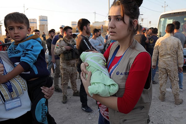 Warga Kurdi Mengungsi ke Irak