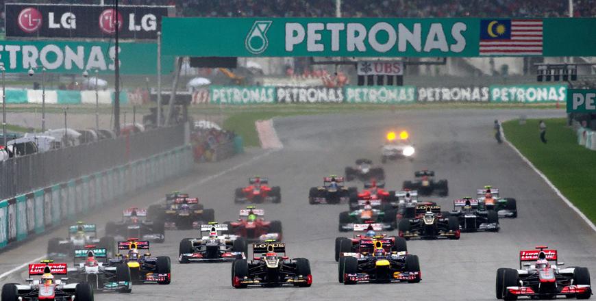 Ajang balap mobil Formula 1 di Sirkuit Sepang, Malaysia. Kota Hanoi, Vietnam akan menjadi tuan rumah balap mobil F1 pada 2020.