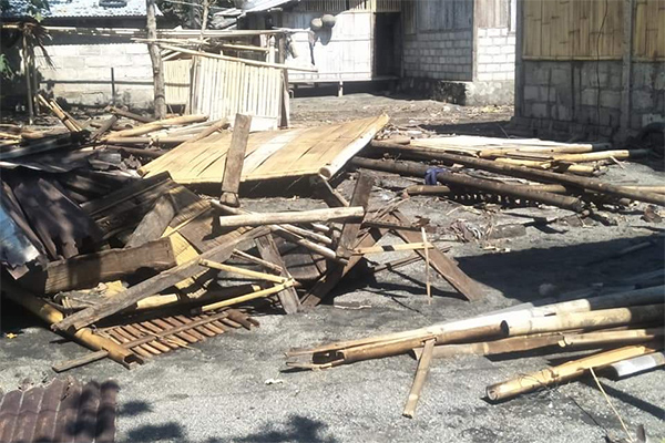 Gelombang pasang rusak puluhan rumah di pesisir pantai selatan Kabupaten Sikka, NTT