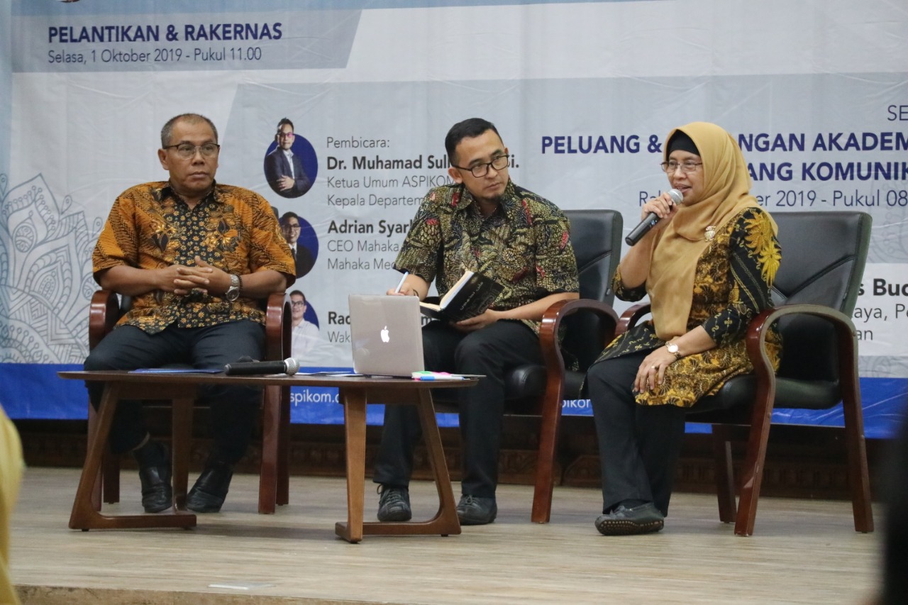 Seminar nasional yang digelar bersamaan dengan pelantikan Pengurus Pusat Asosiasi Program Studi Ilmu Komunikasi (PP Aspikom) 2019-2022.