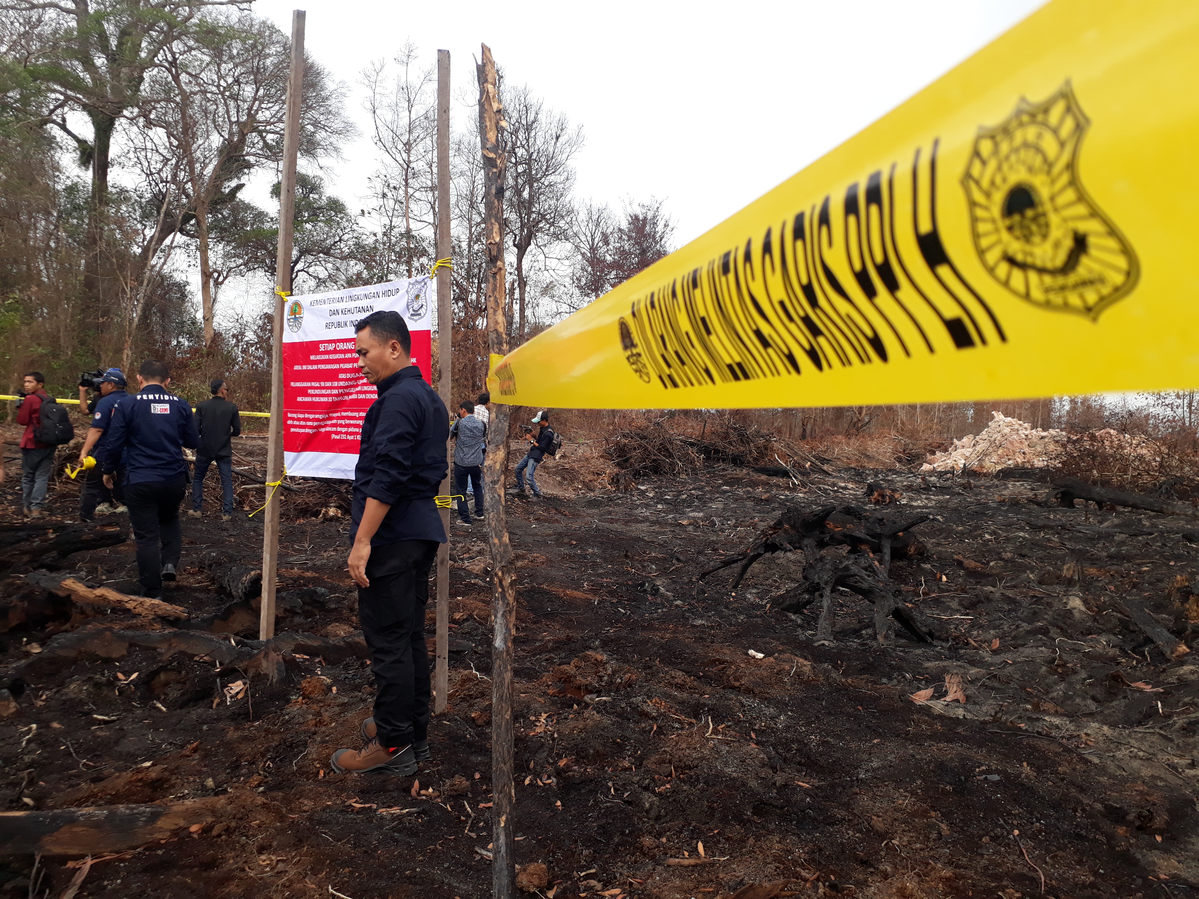 KLHK telah menyegel 74 lahan konsesi yang terbukti melakukan pembakaran hutan dan lahan. 