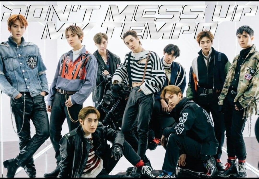 EXO siap meluncurkan album baru November tahun ini meski dua anggotanya,Xiumin dan D.O tidak terlibat karena sedang wajib militer.