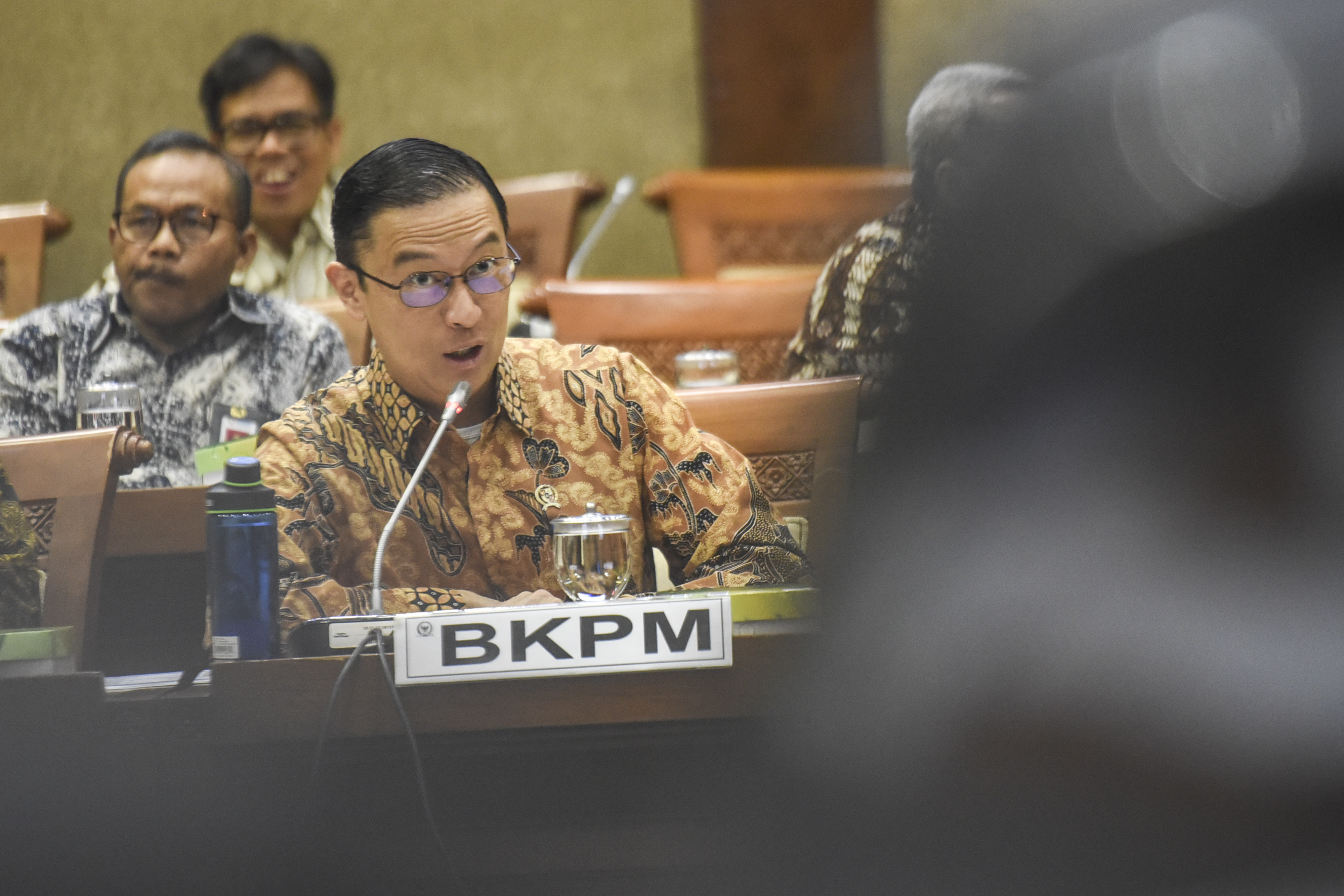  Kepala BKPM Thomas Lembong mengikuti Rapat Kerja bersama Komisi VI DPR