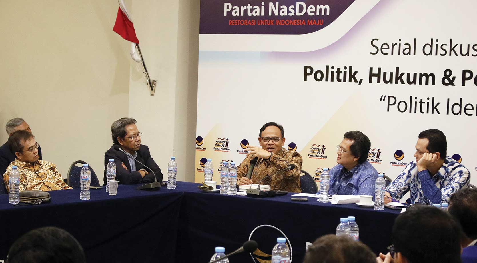 (Dari kiri) Mantan Kepala BPIP Yudi Latif, Dosen FISIP UI Kusnanto Anggoro, cendekiawan muslim Komaruddin Hidayat, moderator Martin Manurung