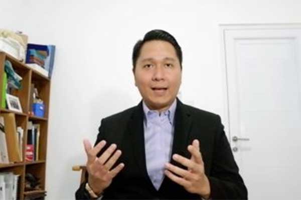 Ekonom Josua Pardede 