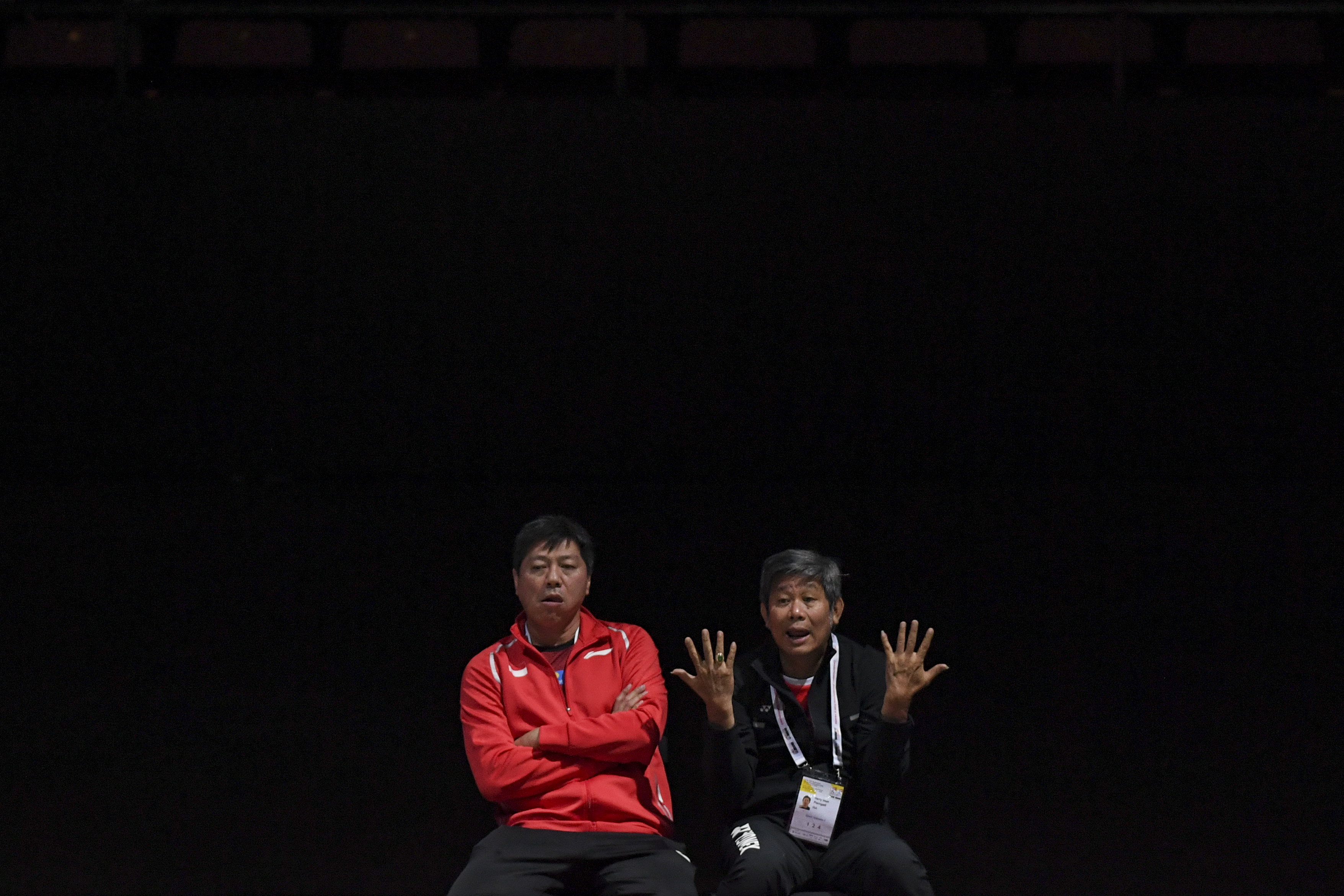 Pelatih ganda putra Indonesia Herry Iman Pierngadi bersama asistennya Aryono Minarat