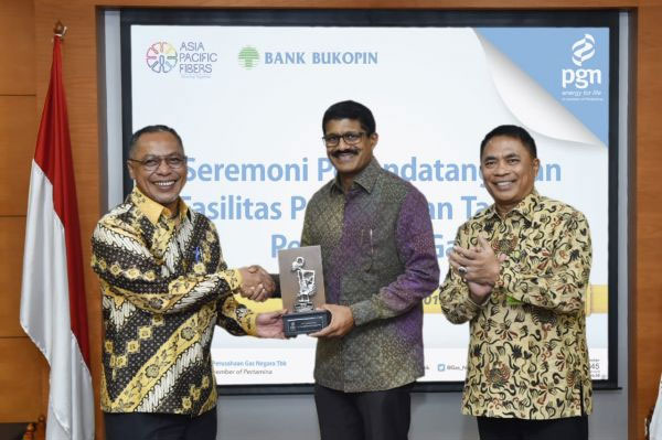 PT Perusahaan Gas Negara Tbk (PGN) bekerja sama dengan PT Bank Bukopin Tbk Cabang Karawang dan PT PT Asia Pacific Fibers Tbk (APF)  