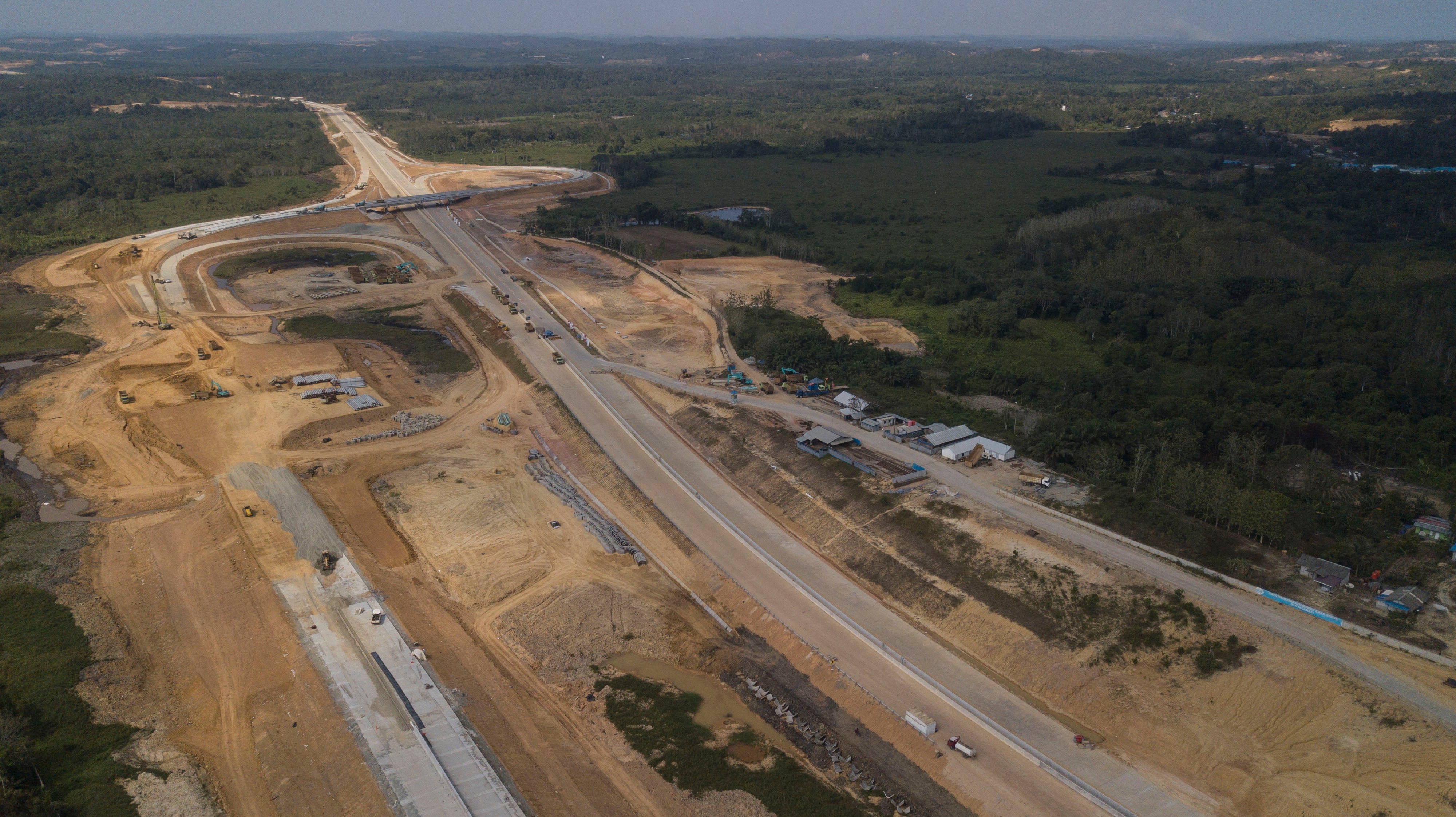 Pembangunan Tol Balikpapan-Samarinda sebagai akses penghubung dengan Kabupaten Paser Penajam Utara. 