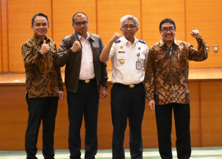 Sosialisasi wacana Zero Over Dimension Over Load (ODOL) kepada perusahaan karoseri dan diler.