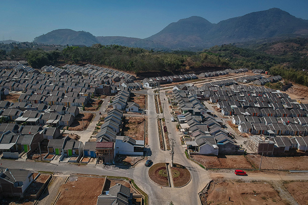 PT Bank Tabungan Negara Tbk (BTN) menyatakan pengembangan kewirausahaan bidang properti telah mendorong pertumbuhan bisnis perumahan 