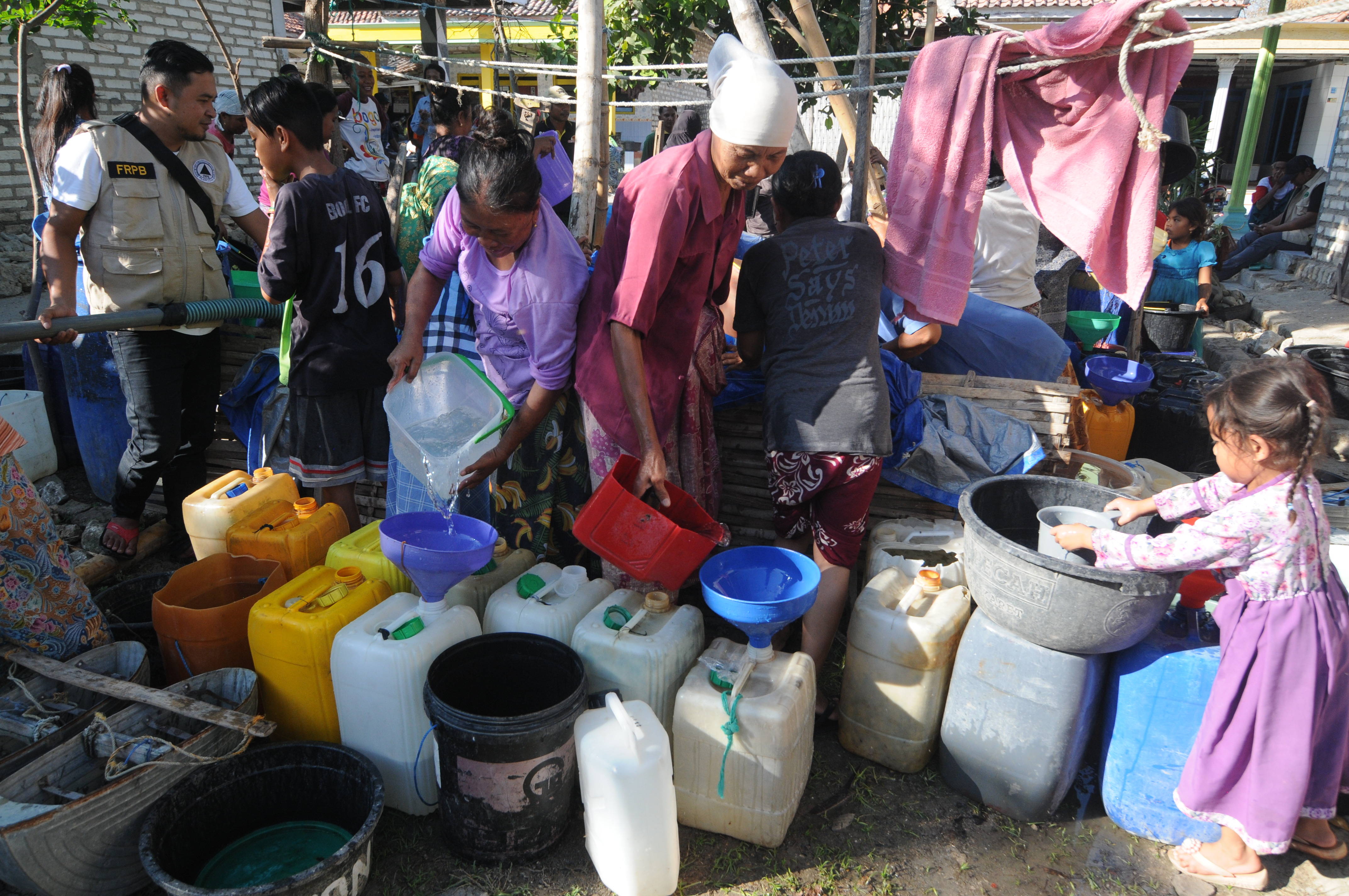 Ketersediaan air bersih di Kabupaten Kudus terus menipis sementara musim kemarau diprediksi hingga November 2019. 