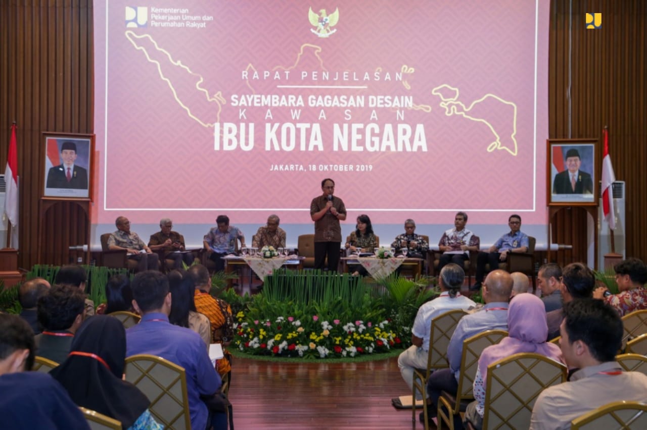 Rapat Penjelasan teknis dan administratif (Aanwijzing) Sayembara Gagasan Desain Kawasan Ibu Kota Negara di Jakarta, Jumat (18/10).