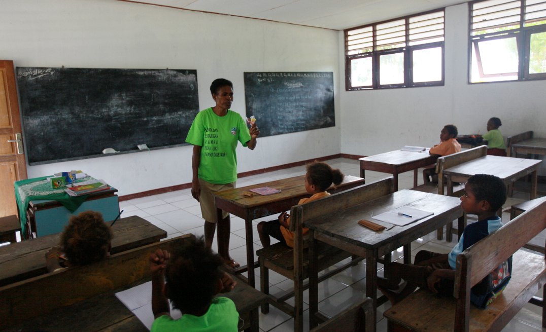 Peraih Nobel Ekonomi Ternyata Meneliti SD Inpres di Indonesia