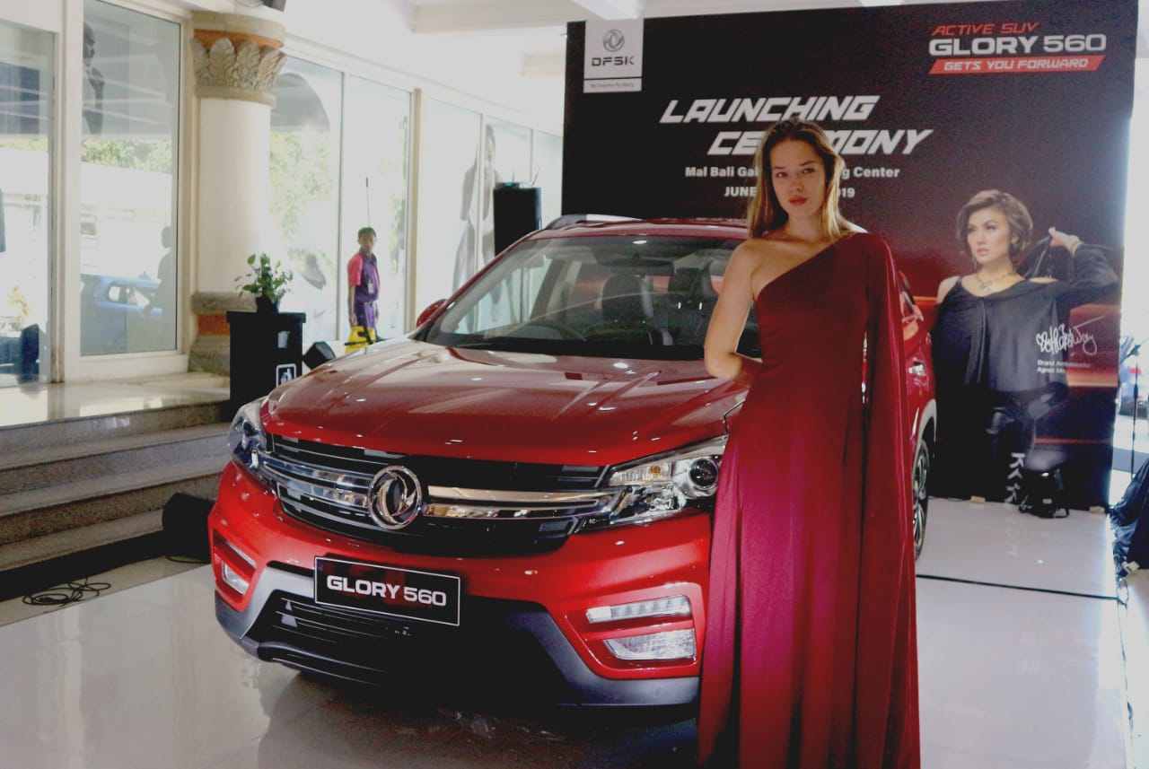 Mobil DFSK Glory 560 