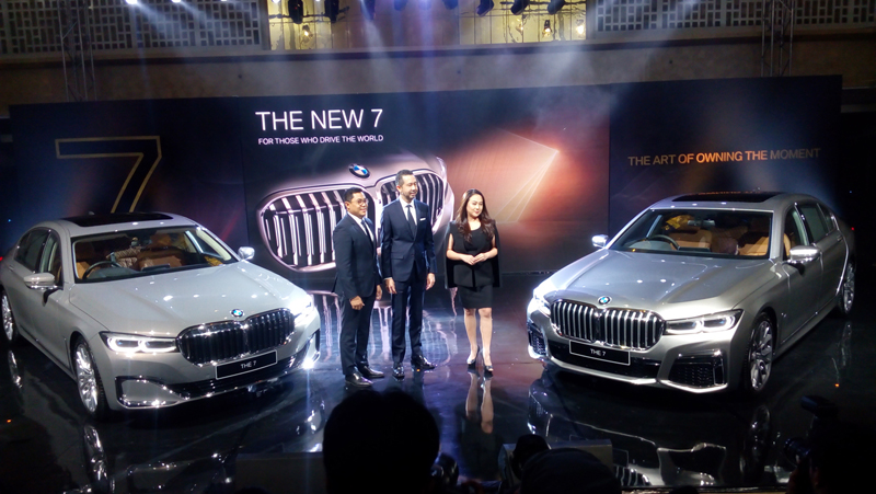 Peluncuran model dan varian terbaru sedan flagship BMW Seri 7 Long Wheelbase. 