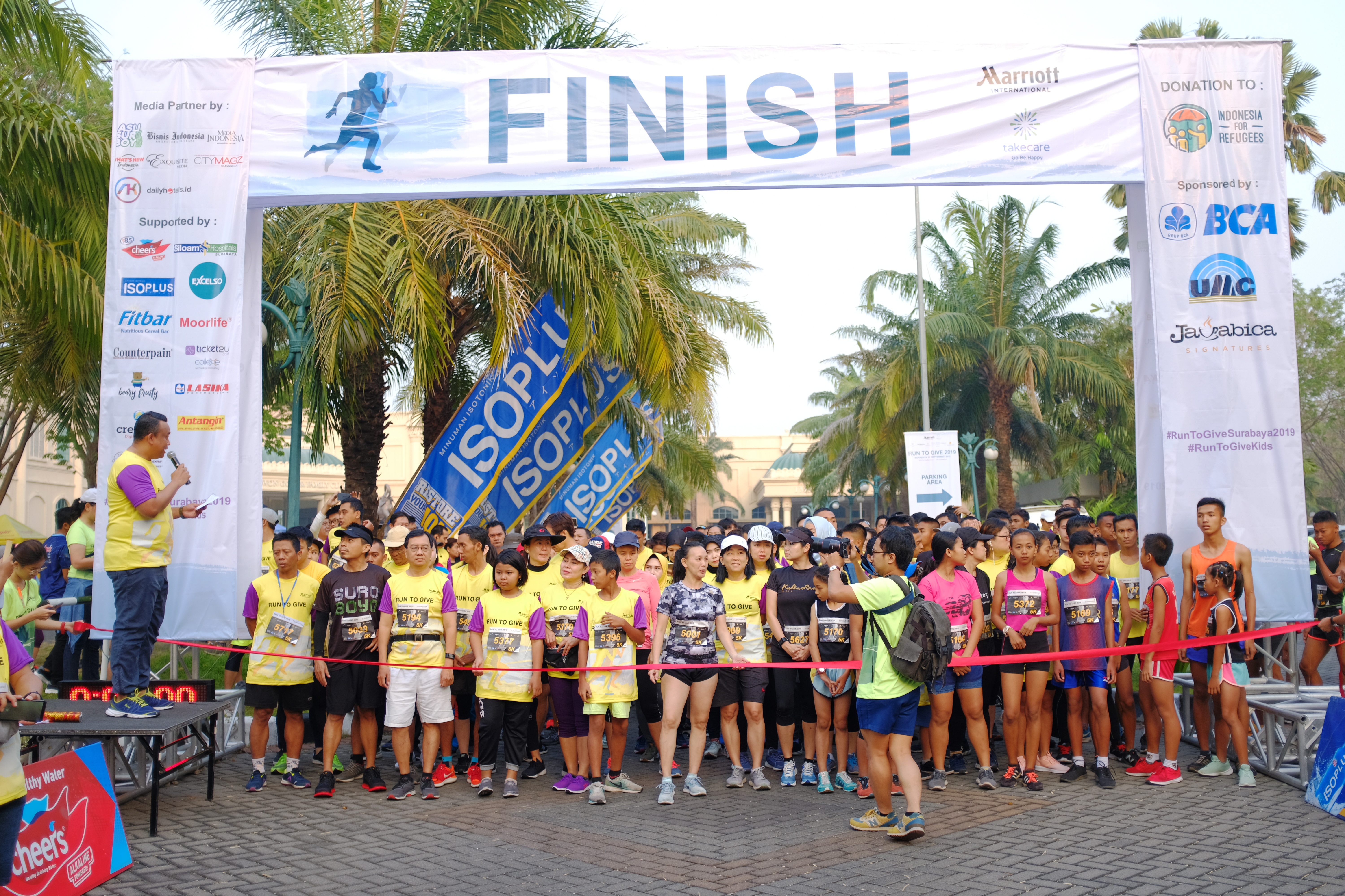 Para peserta Run to Give 2019 akan dilepas.