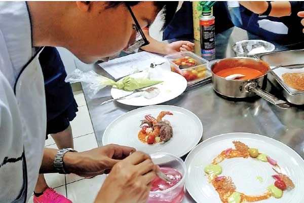 Kebinekaan Boga Bahari Dalam Piring