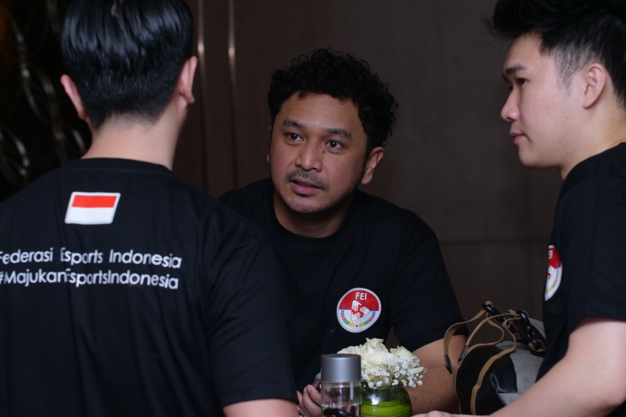 Giring Ganesha bersama pengurus FEI lainnya