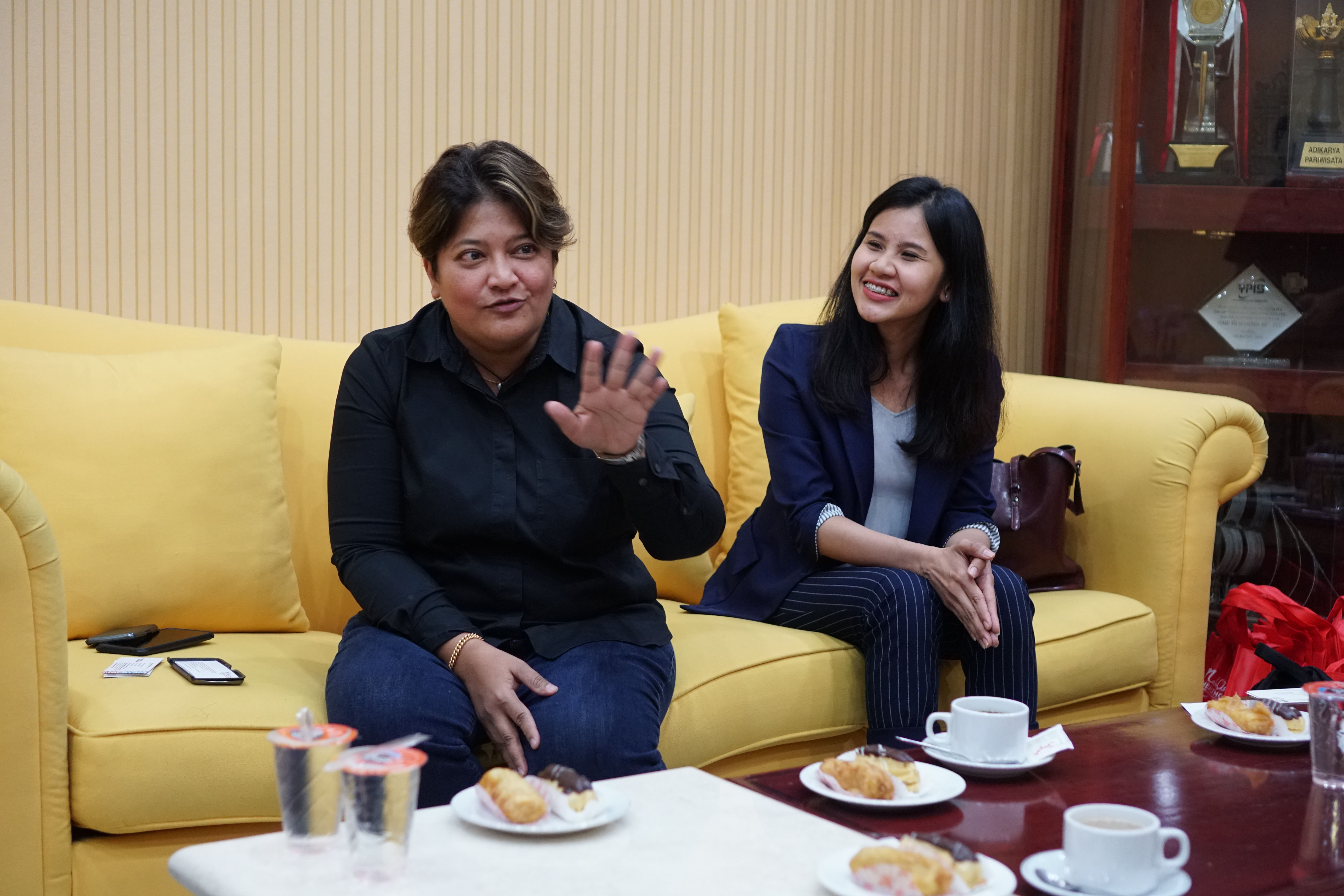 KUNJUNGAN MALAYSIA HEALTH TRAVEL COUNCIL (MHTC): (Dari kiri) Director MHTC-Marketing Indonesia Farah Delah Suhaimi 