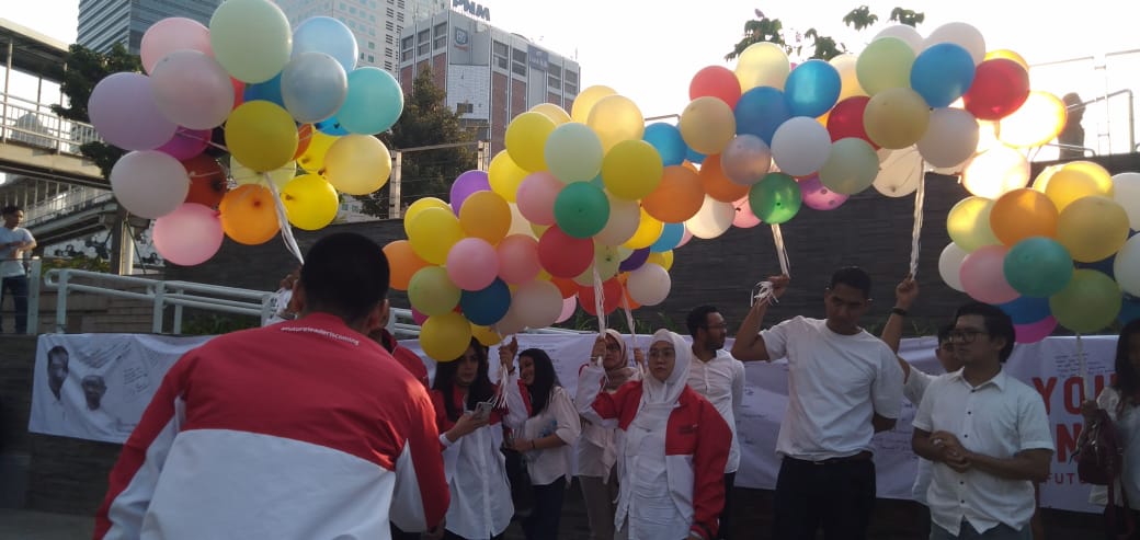 Young pasti Indonesia menggelar acara Mimbar Harapan Milenial di Taman Spot Budaya Dukuh Atas, Jakarta Pusat, Jakarta, Sabtu (19/10).
