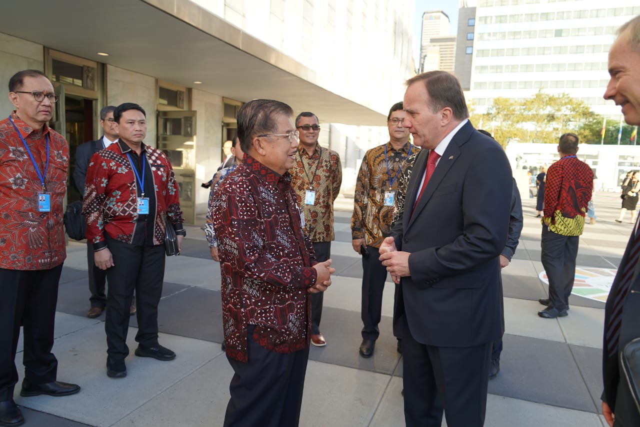 Wakil Presiden RI Jusuf Kalla memerintahkan delegasi Indonesia mengenakan batik saat pembukaan Sidang Majelis Umum PBB ke-74. 