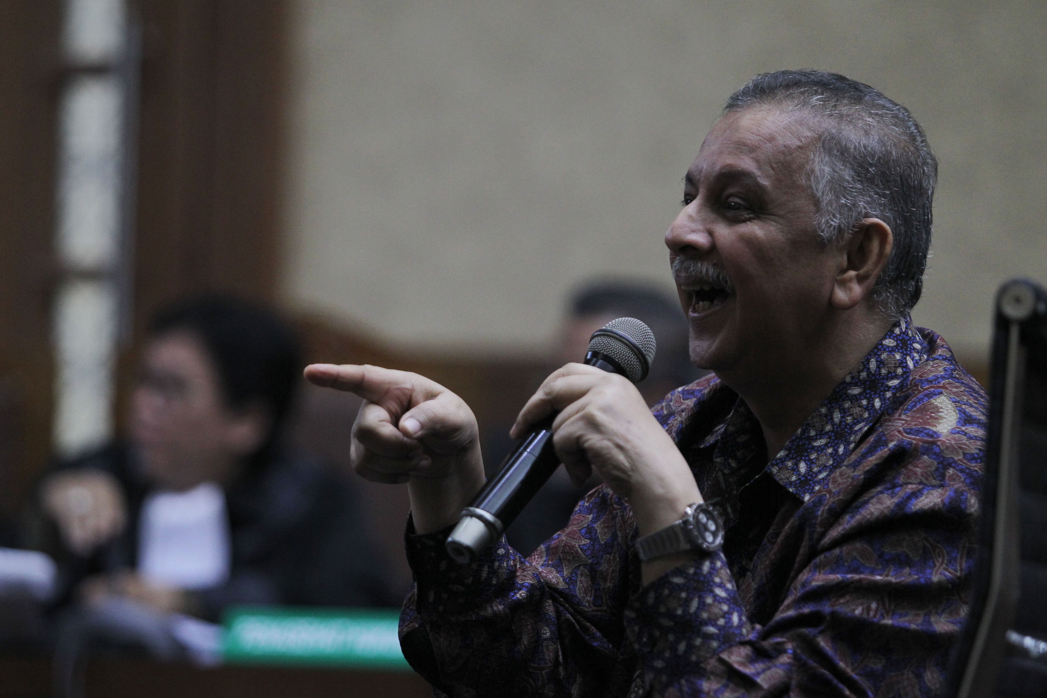 Terdakwa kasus dugaan suap proyek PLTU Riau-1 yang juga mantan Dirut PLN Sofyan Basir