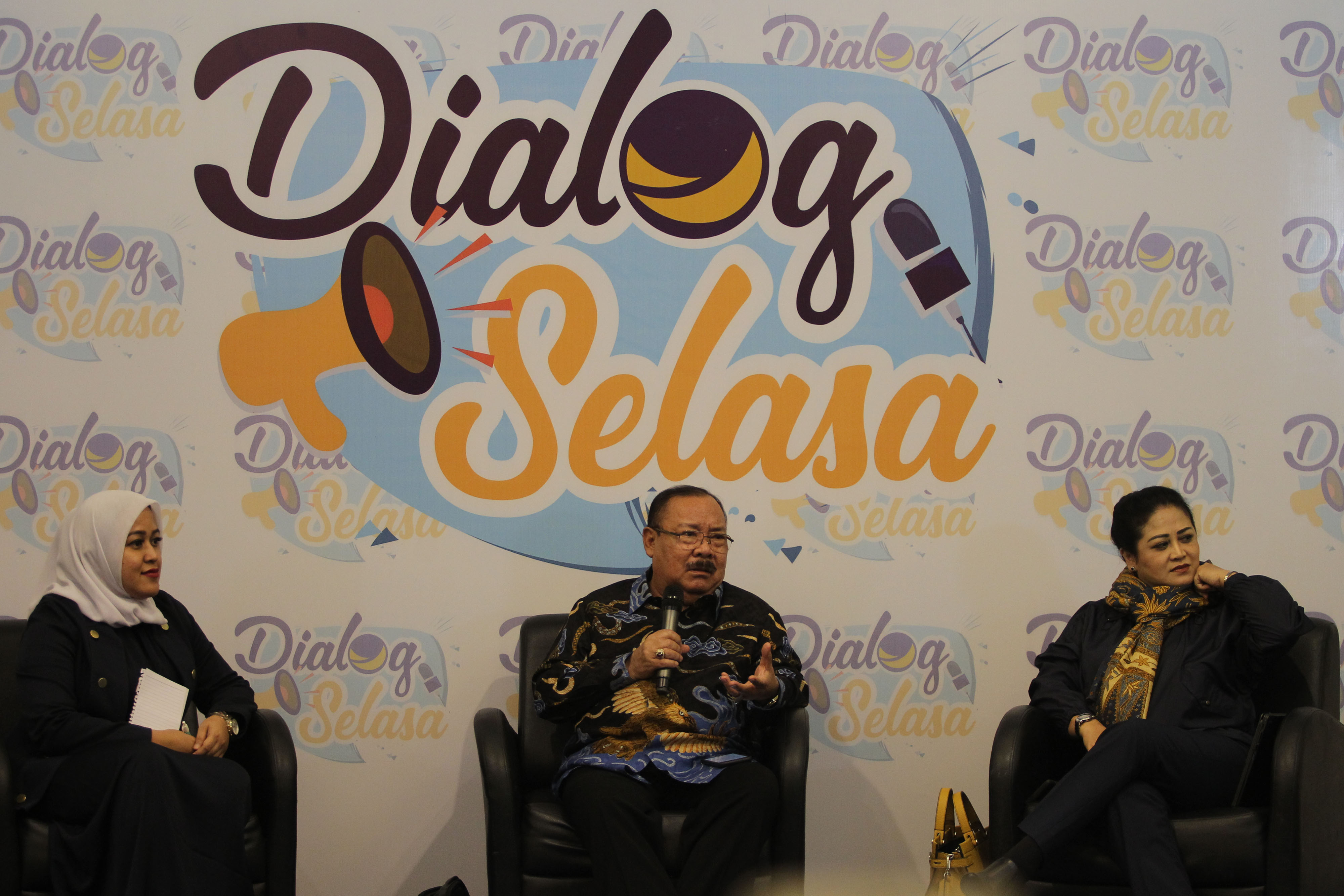 Dialog Selasa Partai NasDem yang membahas Hubungan Pembangunan Nasional dan Ketahanan Nasional' di Kantor DPP Partai NasDem, Jakarta.