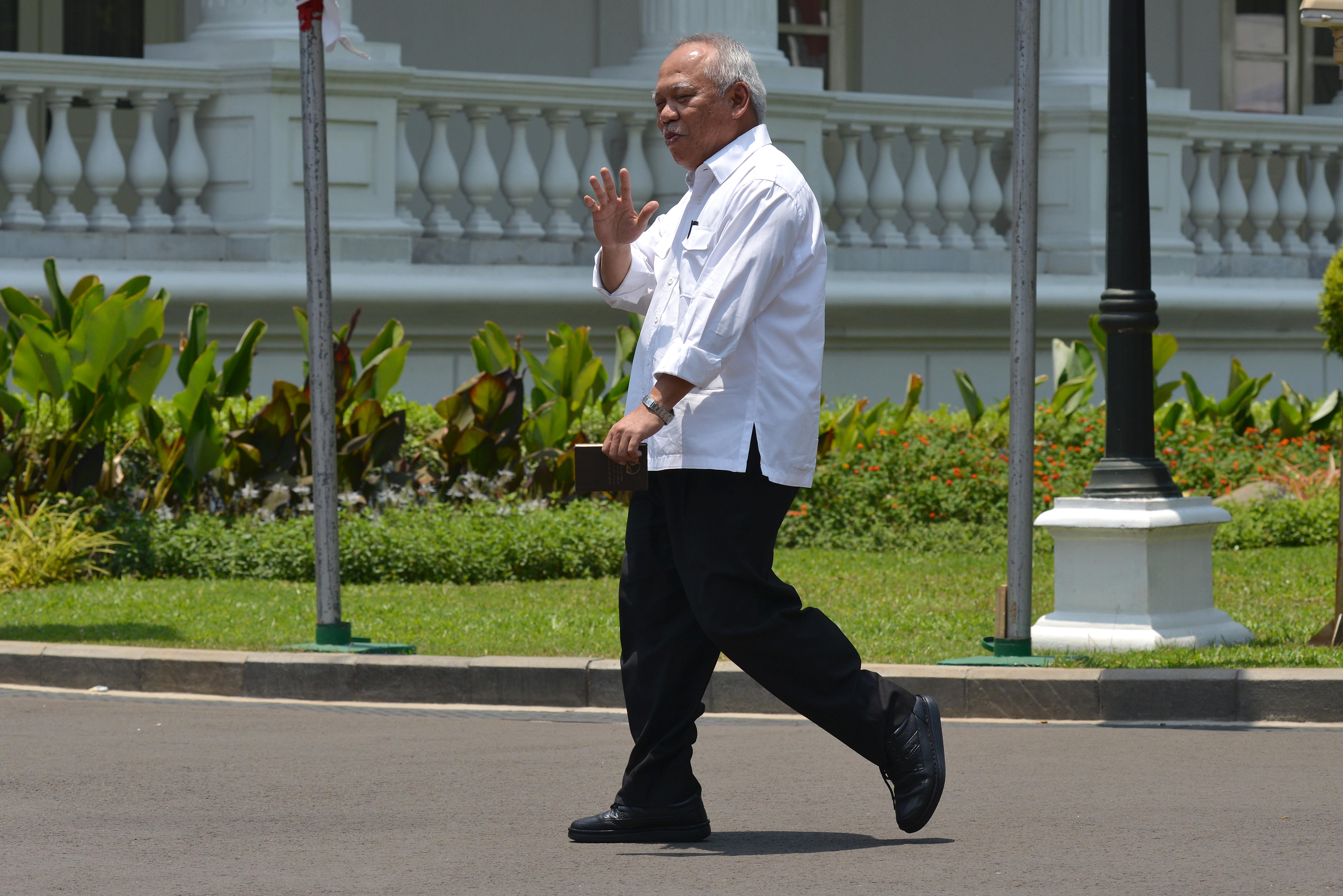 Basuki Hadimuljono tiba di Istana Negara atas undangan Presiden Jokowi, Selasa (22/10). Ia dipercaya melanjutkan pembangunan infrastruktur. 