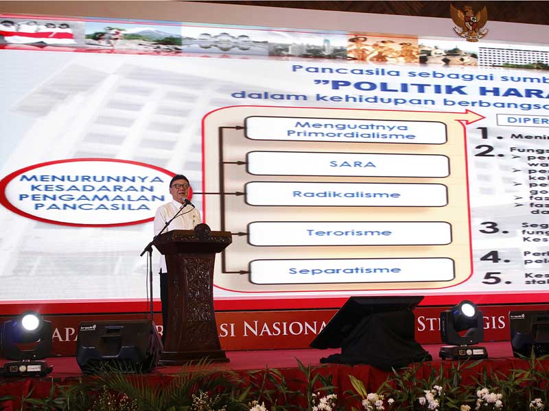 Mendagri Minta Kesbangpol Pantau WNI dari Suriah