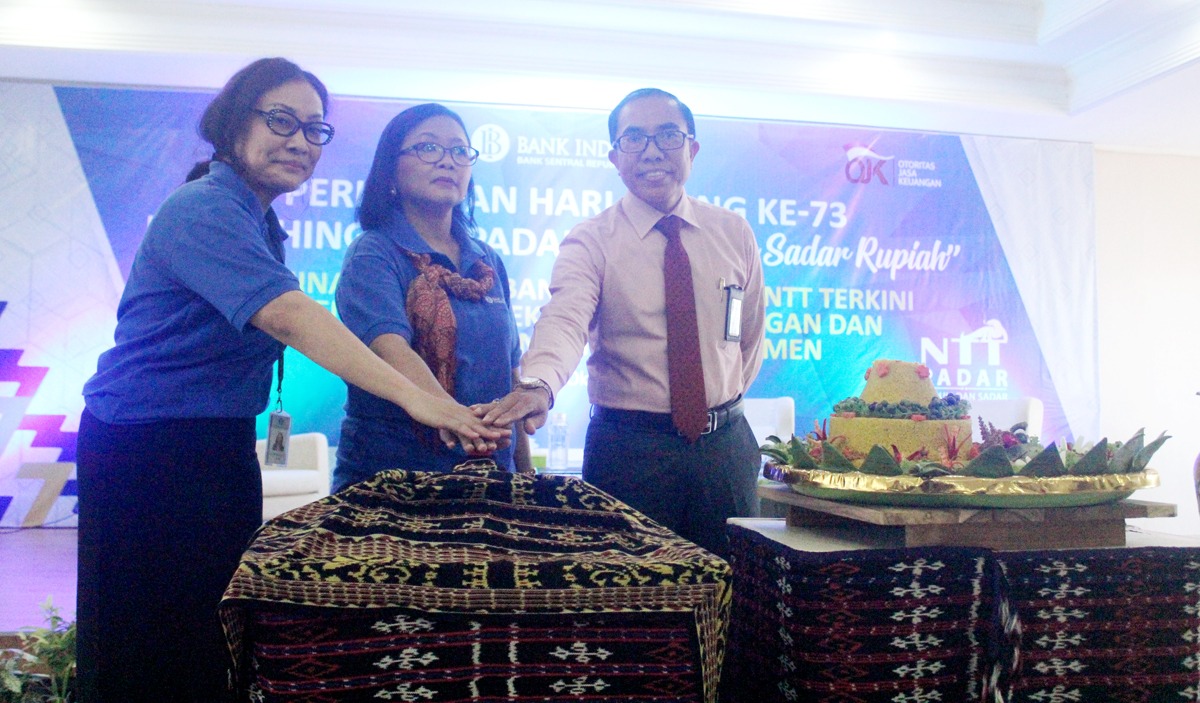 Peluncuran NTT Peduli dan Sadar Rupiah (NTT Padar) di Gedung Keuangan Negara Kupang, Rabu (30/10). 
