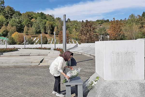 Mengenang Tragedi Bosnia