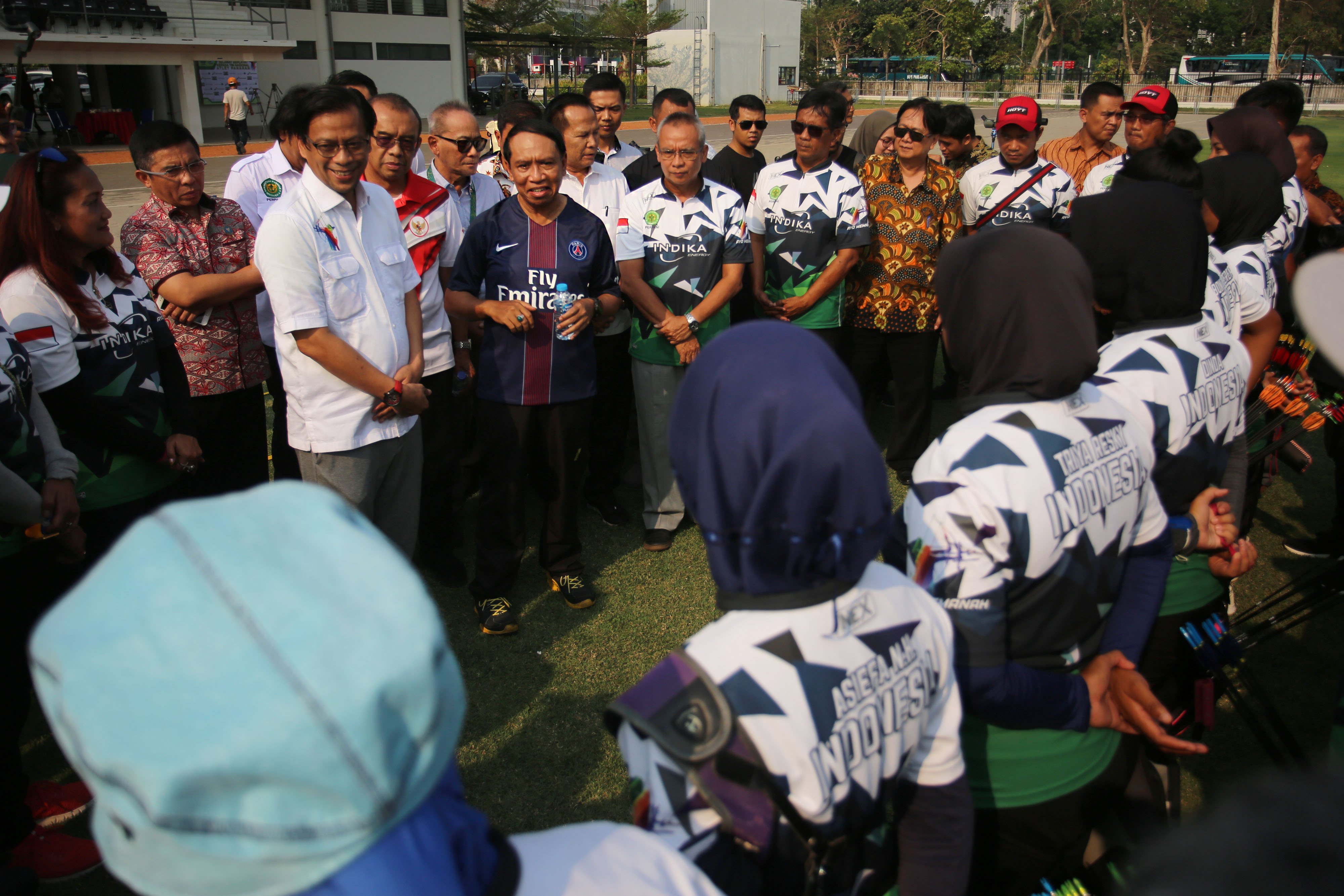 Menpora Zainudin Amali saat meninjau Pelatnas Panahan 