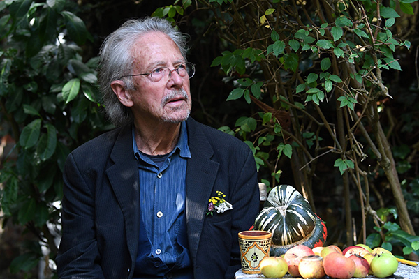 Penulis kontroversial, Peter Handke