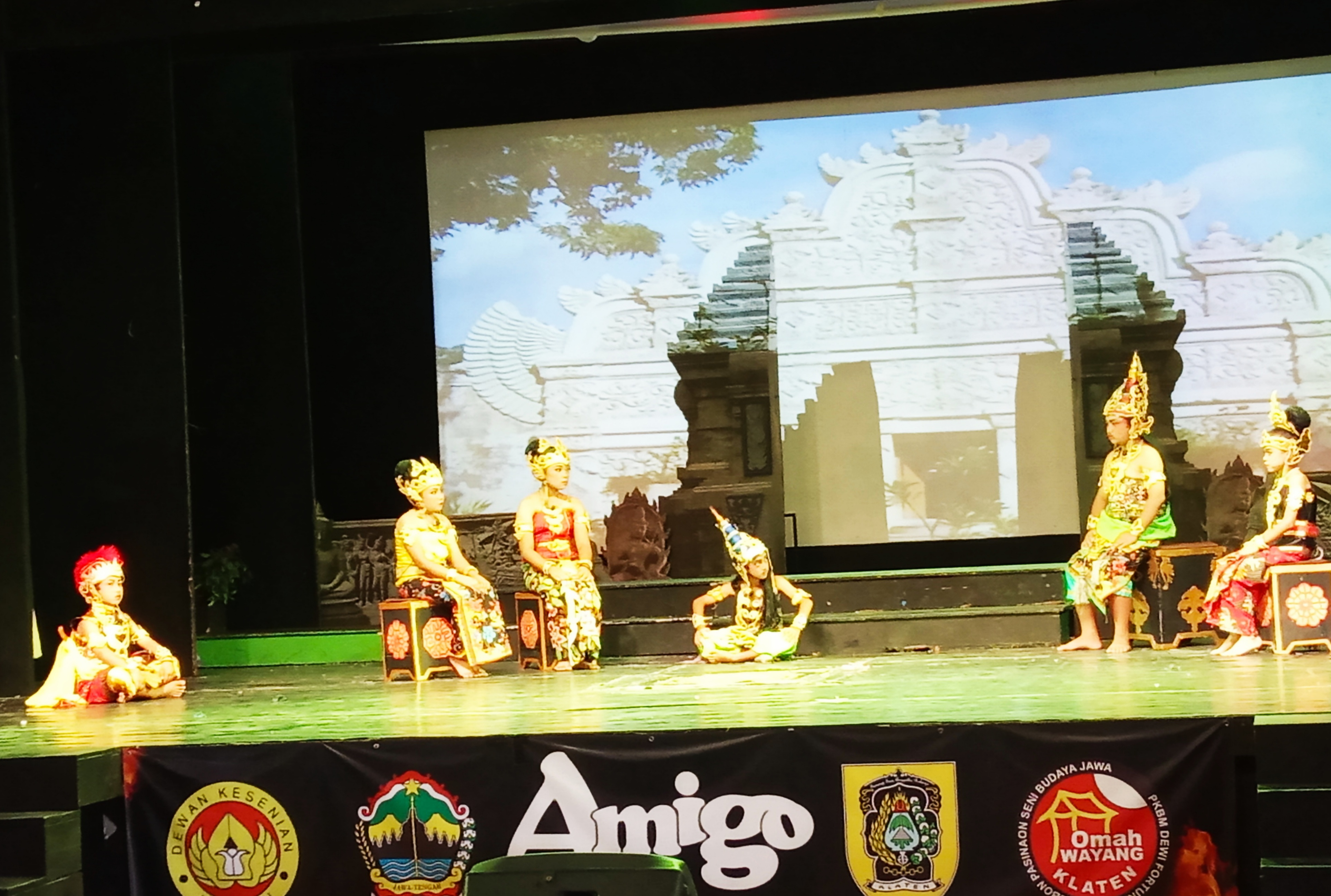 SDN 1 Bonyokan juara umum Festival Ketoprak tingkat SD se Kabupaten Klaten, Minggu (13/10). 